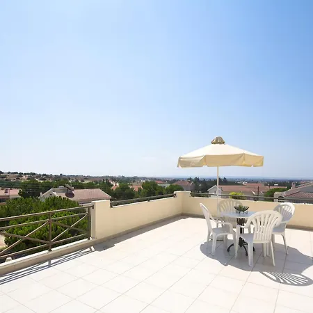 Club Aphrodite Aparthotel 4*