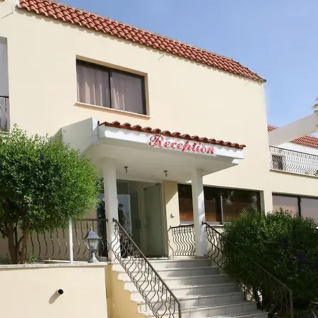 Club Aphrodite Aparthotel