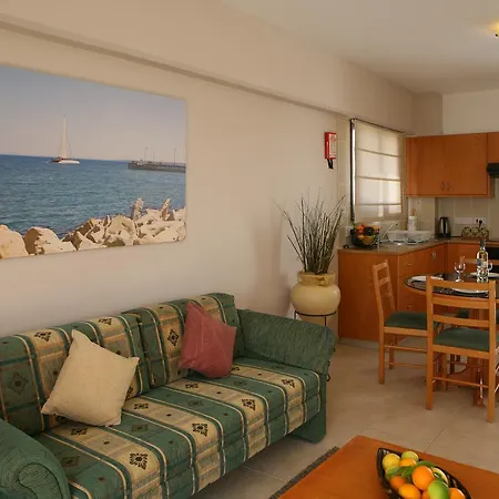 Club Aphrodite Hotel de apartamente 4*