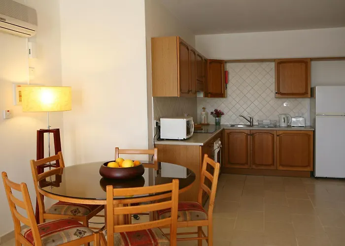 كلوب أفروديت 4*