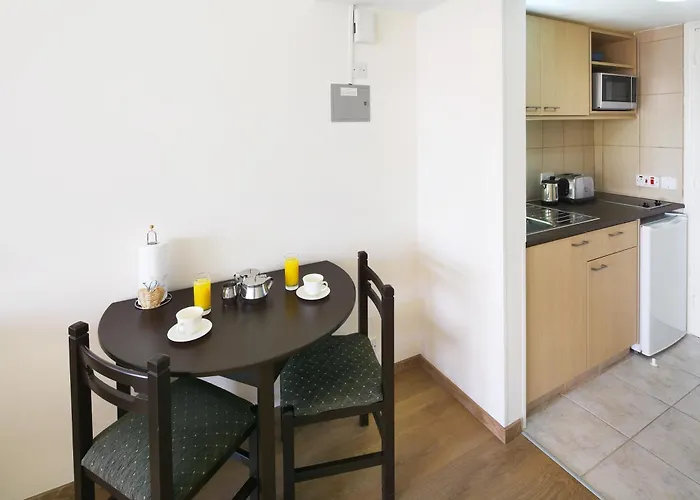 كلوب أفروديت شقة فندقية