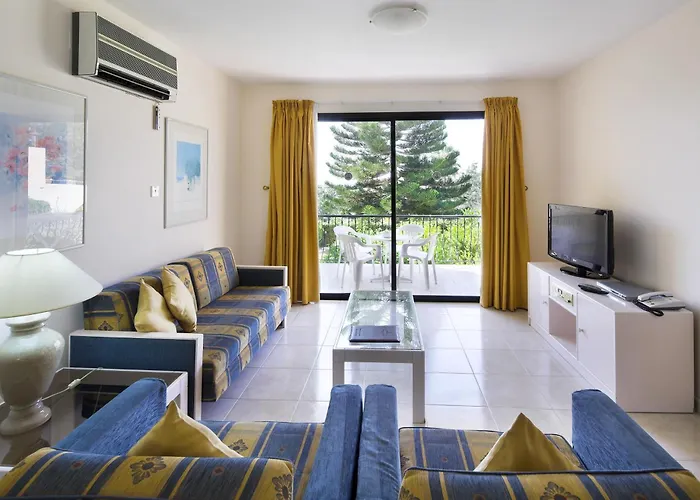 Club Aphrodite Aparthotel 4*