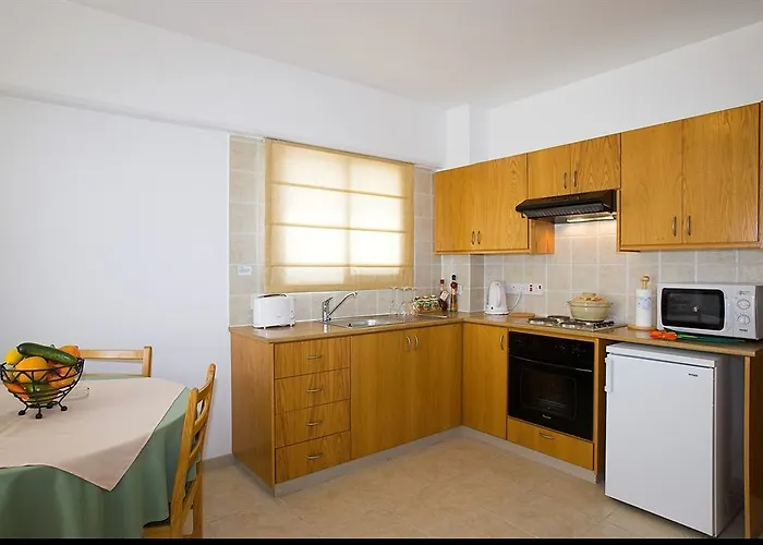 كلوب أفروديت 4*